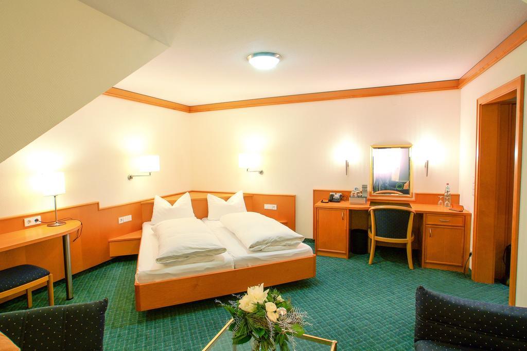 Hotel Winzerstube Ihringen Rum bild