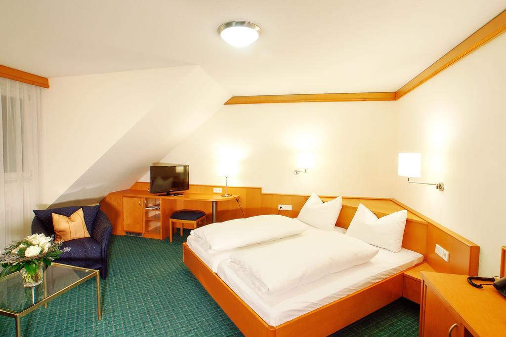 Hotel Winzerstube Ihringen Rum bild